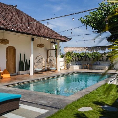 Shaka Clan Surf Hotel Canggu  Luaran gambar