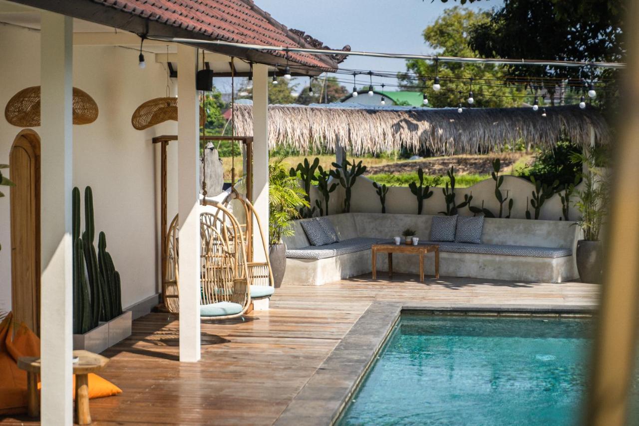 Shaka Clan Surf Hotel Canggu  Luaran gambar